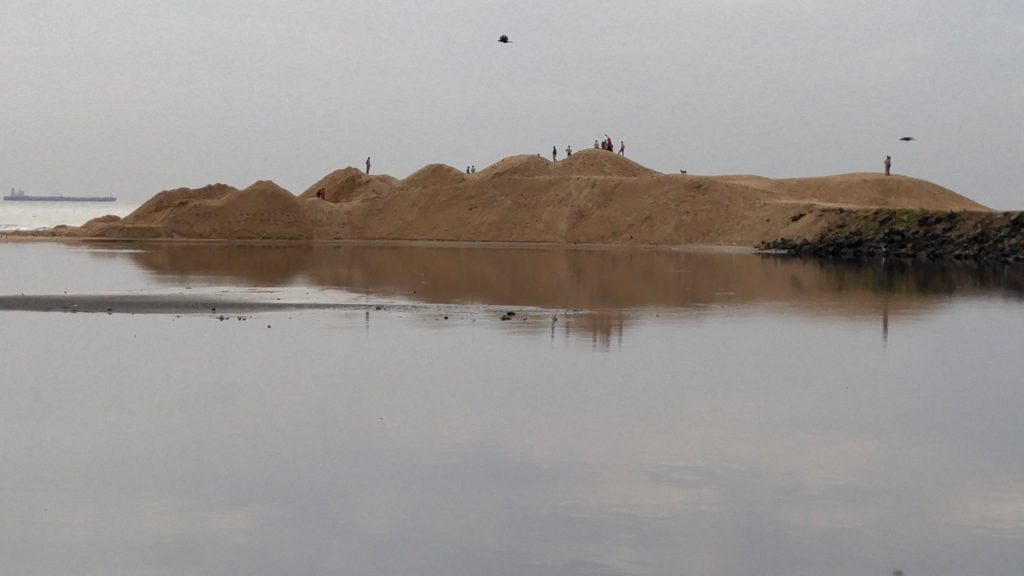 Cooum, estuary, silt